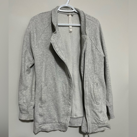 Lululemon Wrap Sweater Cardigan Zippered - Picture 2 of 4